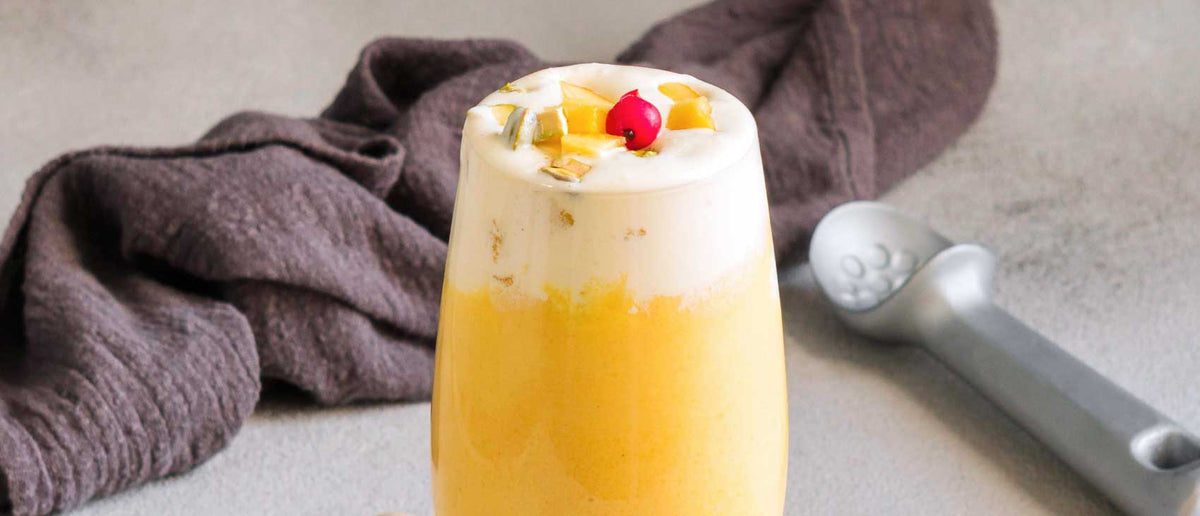 Batido proteico de mango y plátano, refrescante y delicioso smoothie