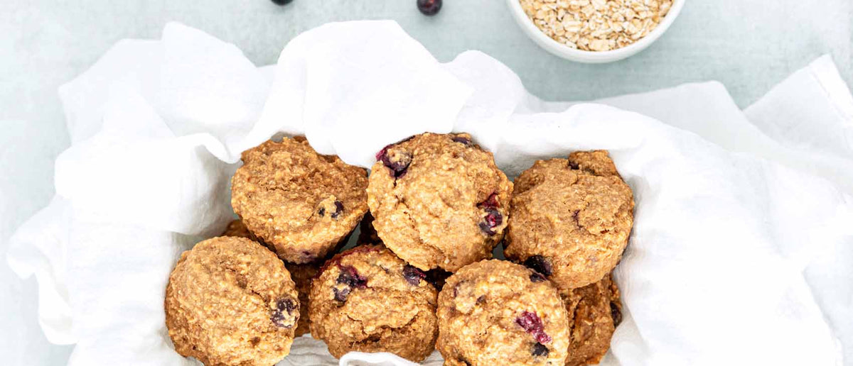 Muffins de arándanos y avena integral, el capricho más saludable para tus mañanas